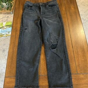 Vanilla Star real cheeky straight size 9 ripped jeans